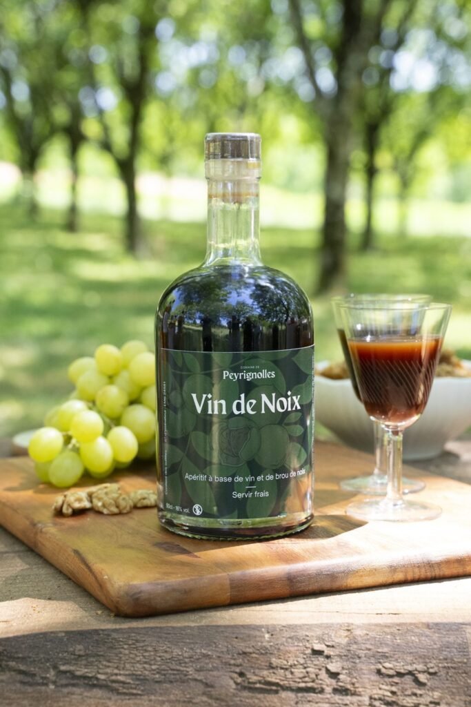Vin de noix du Périgord 0,5 L – Domaine de Peyrignolles